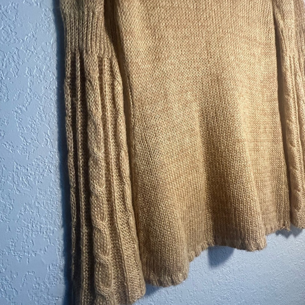 Next Era Couture Dijon Mustard V-Neck Sweater Size XL - Picture 4 of 4
